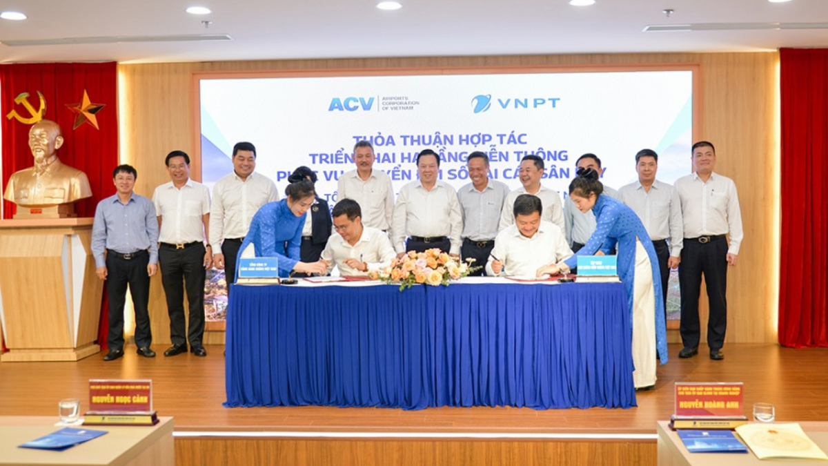 Buổi ký kết hợp tác